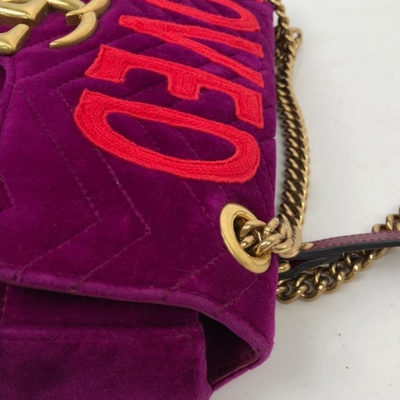 Gucci GG Marmont Velvet Matelassé Loved Embroidered Medium Shoulder Bag. - Picture 12 of 16